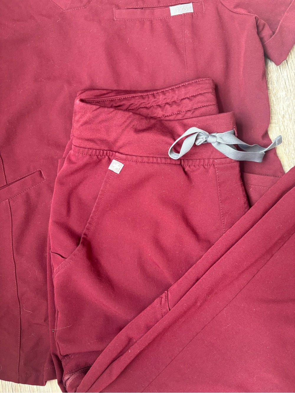 Figs Women's Jogger Scrub Set in Burgundy - Picture 2 of 6
